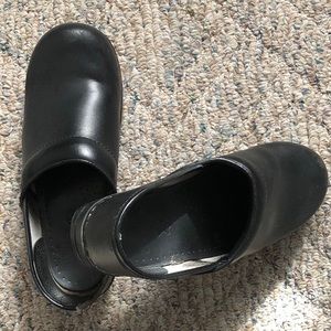 Dansko Clogs Size 37